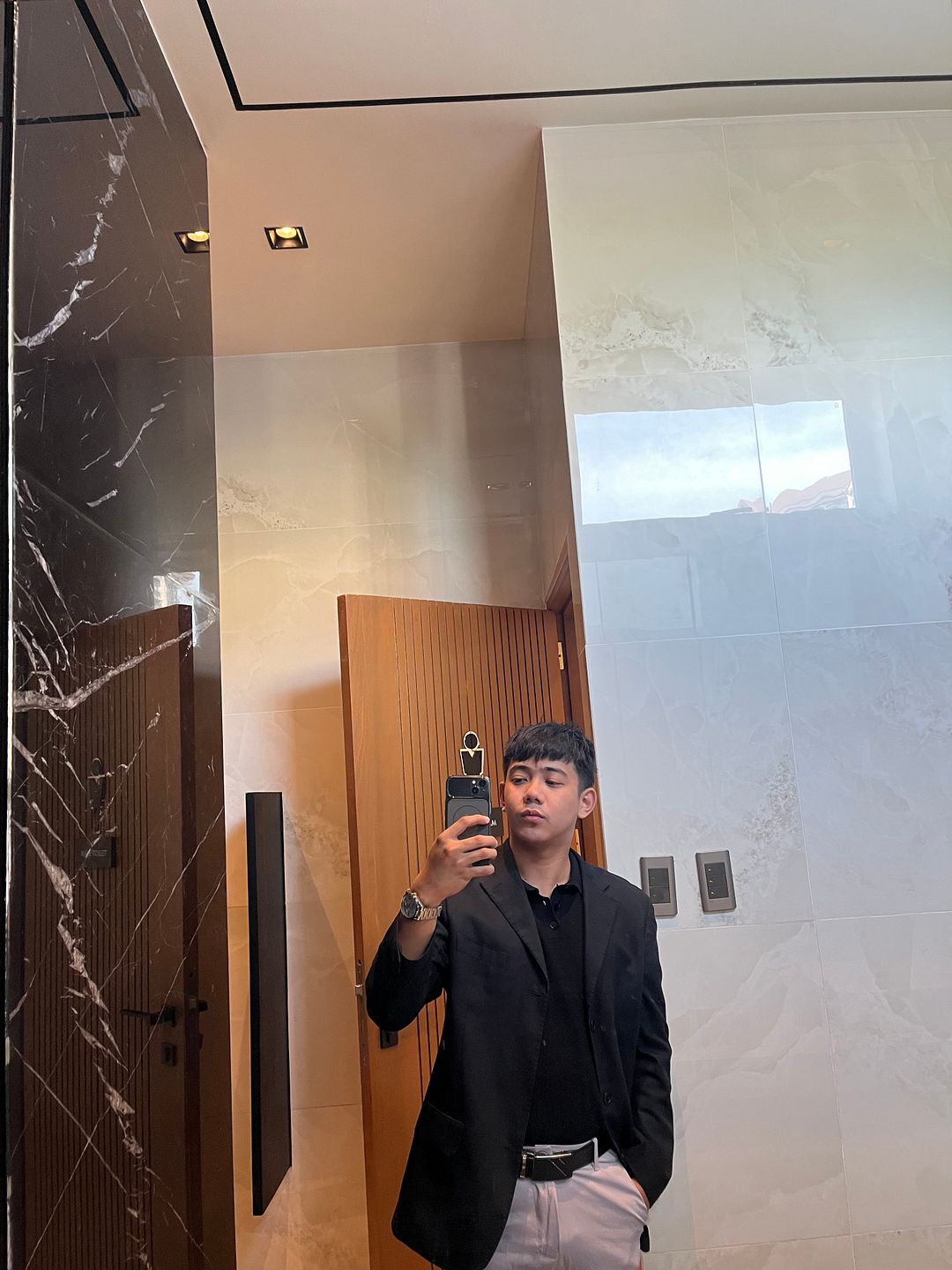 Real Estate Agent