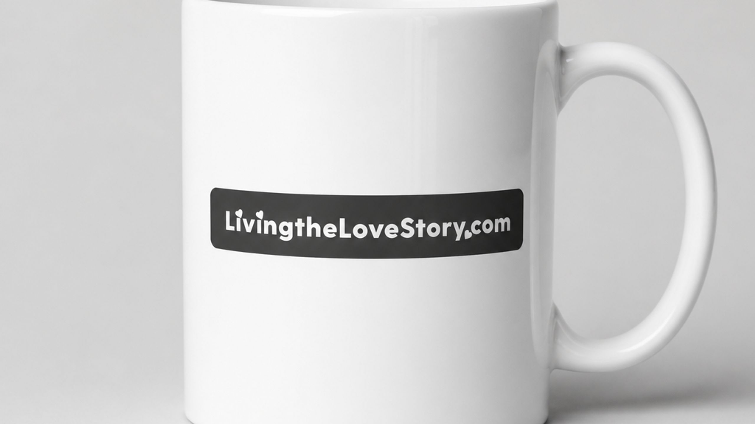 livingthelovestory.com