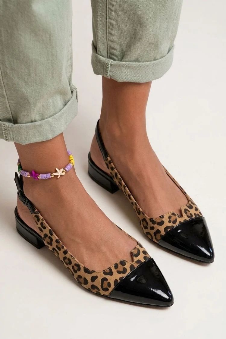 Colour-Block Pointed-Toe Cut-Out Slingback Flats with Buckle