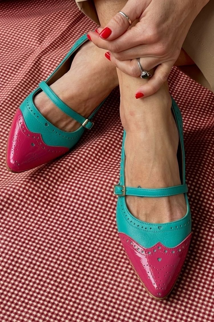 White Colour-Block Pointed-Toe Low Heels with Buckled Instep Strap