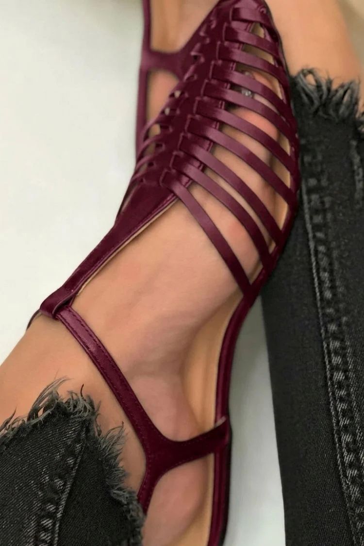 Simple Casual Black Pointed-Toe Cut-Out Sandals with T-Bar Strap