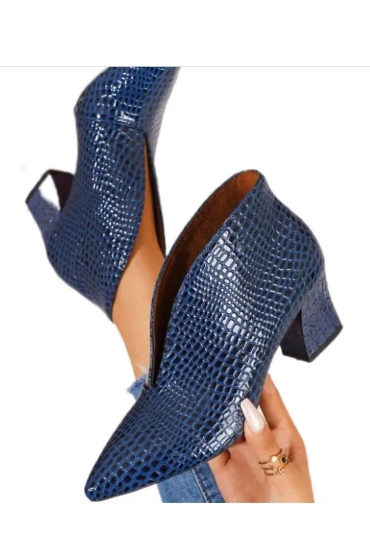 Elegant Pointed-Toe Snakeskin-Print Ankle Boots