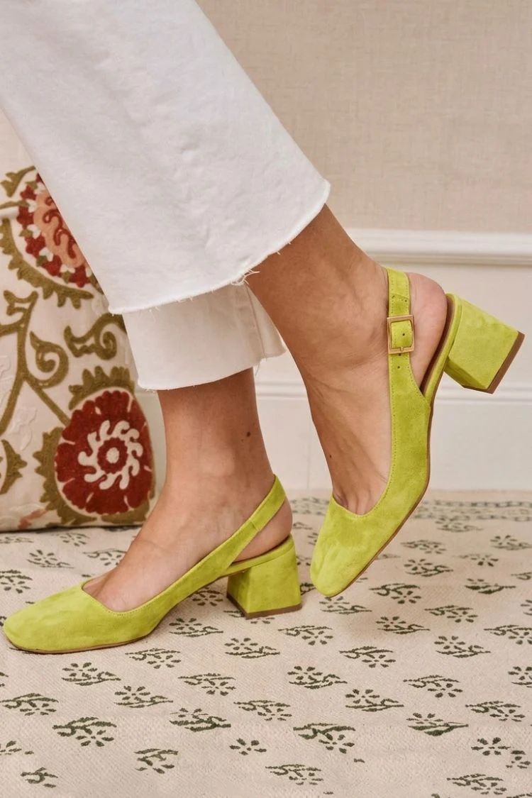 Simple Khaki Square-Toe Chunky Slingback Heels with Buckle