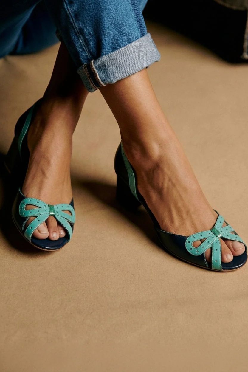 Vintage Navy Open-Toe Block-Heel Sandals with Bow