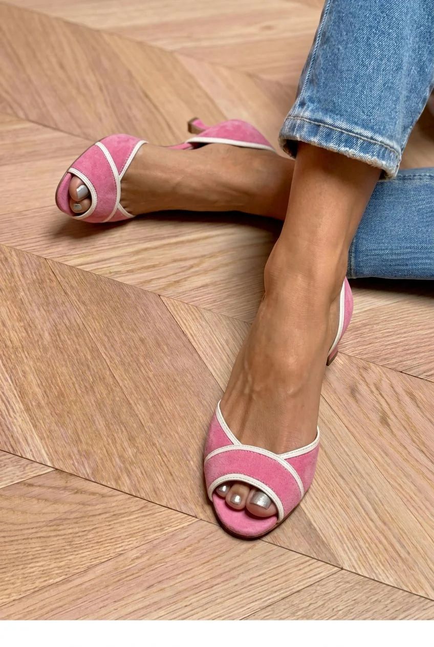 Beige Suede Low-Heel Sandals with Contrast Trim, Open Toe and Heel Strap