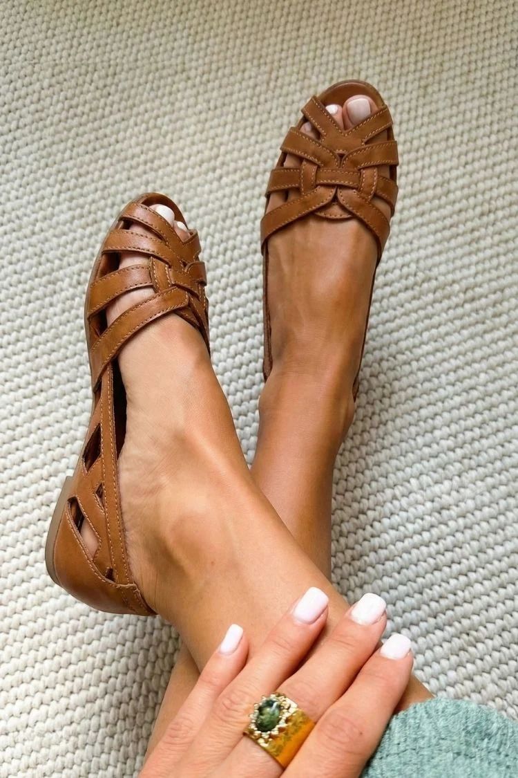 Chic Casual Brown Woven Flat Sandals with Cage Toe