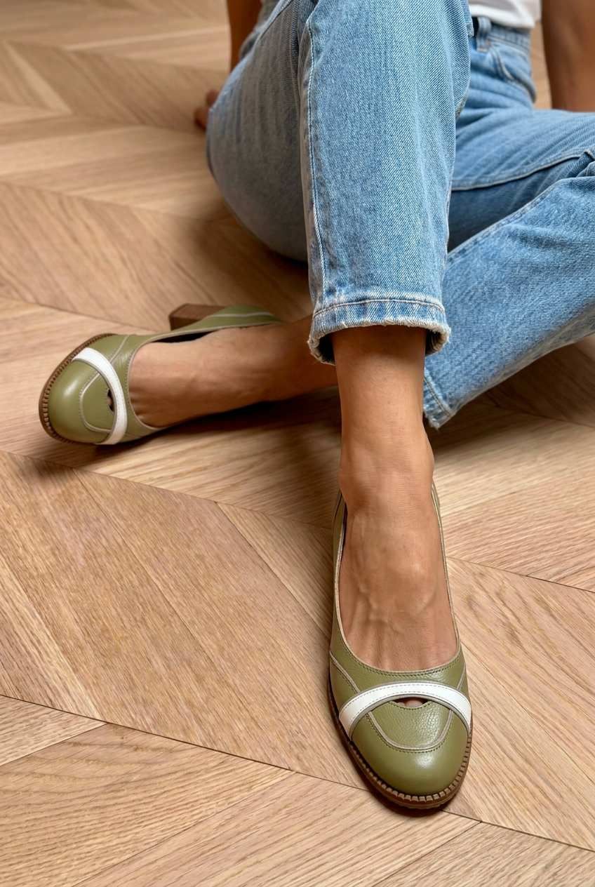 Round-Toe Cut-Out Court Shoes with Block Heel
