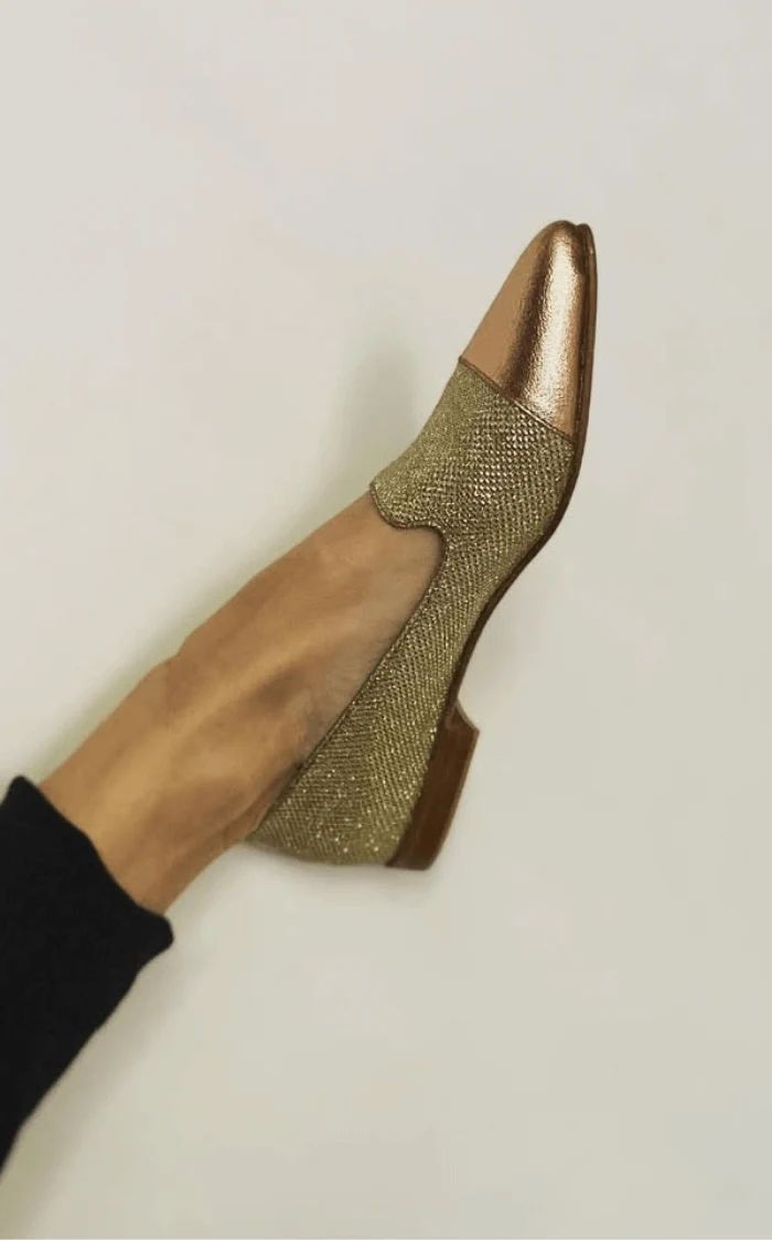 Gold Metallic Glitter Pointed-Toe Loafers with Scalloped Edges