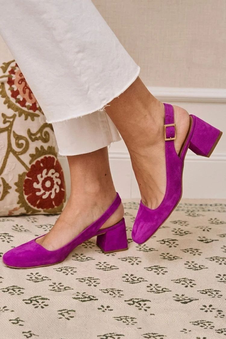 Simple Khaki Square-Toe Chunky Slingback Heels with Buckle