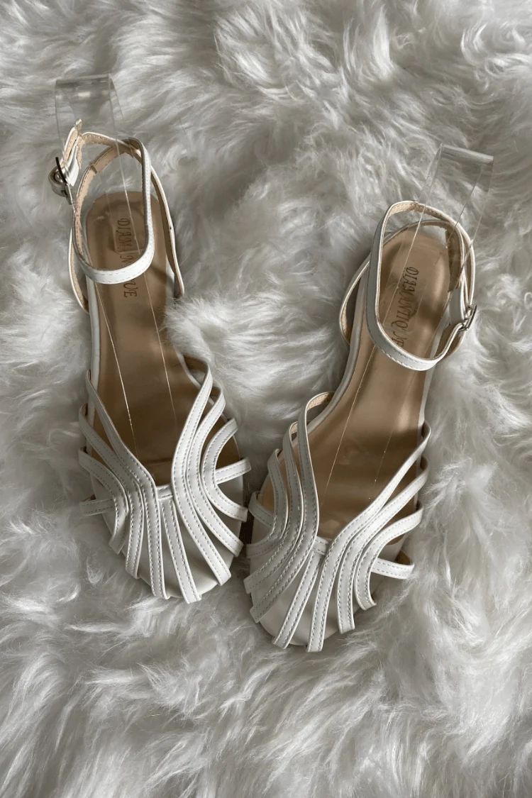 Solid-Colour Round-Toe Cut-Out Flats with Ankle Strap