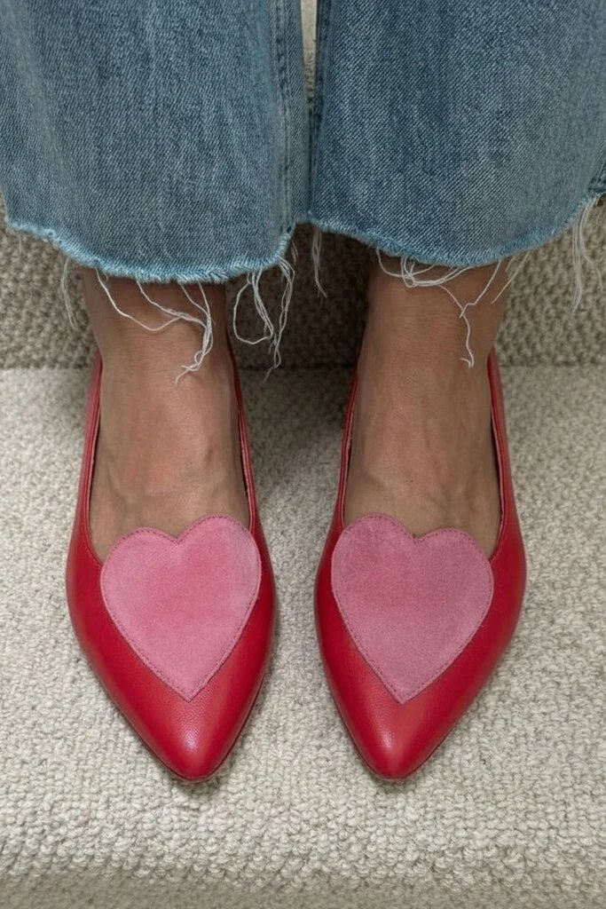 Casual Colour-Block Pointed-Toe Slip-On Flats with Heart Detail