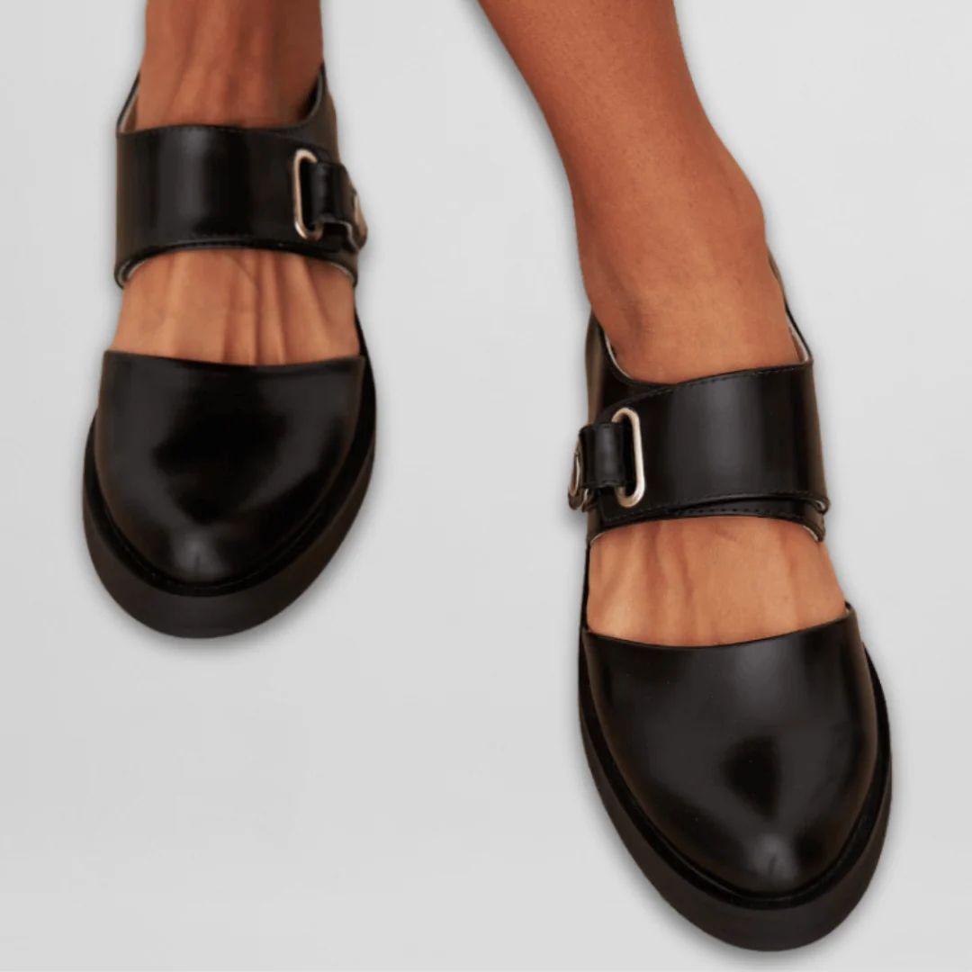 Arianna | Classic Mary Jane Shoes with Adjustable Buckle