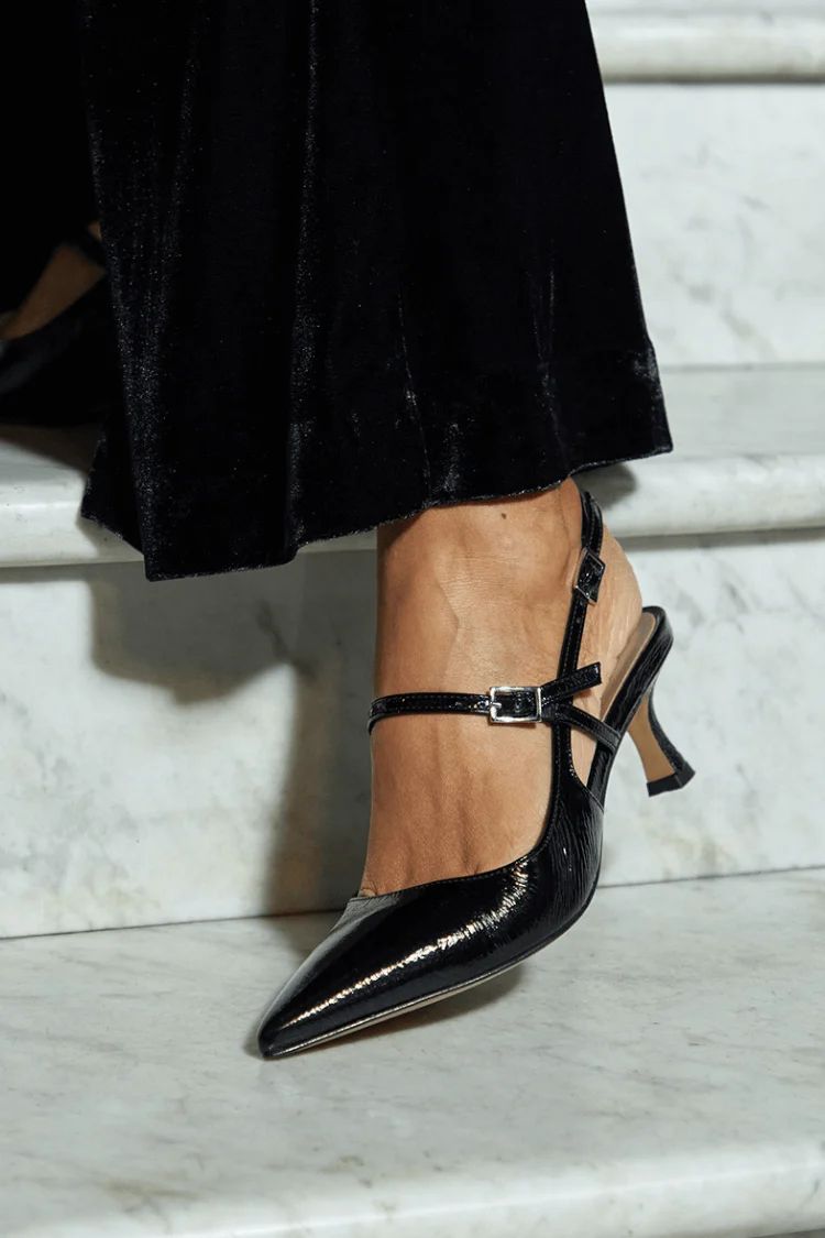 High-Shine Black Pointed-Toe Slingback Heels