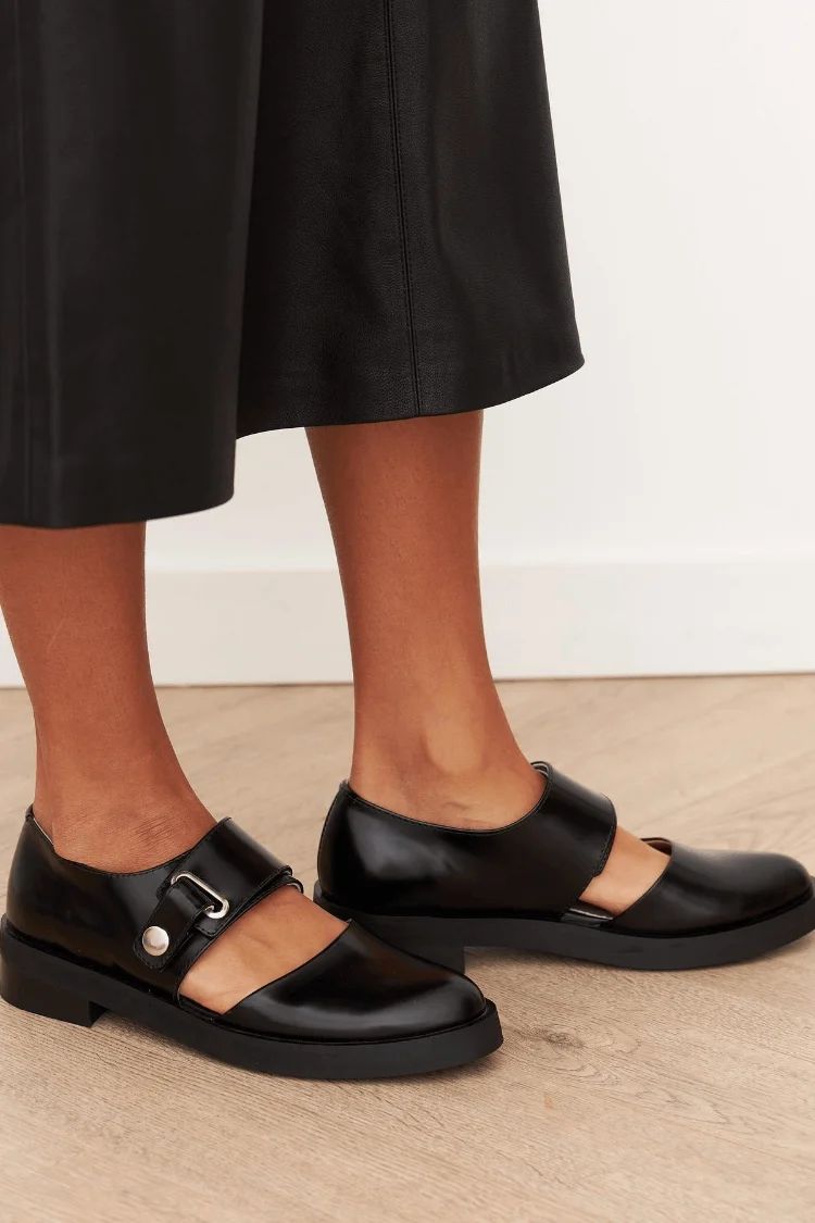 Solid-Colour Round-Toe Cut-Out Slingback Flats
