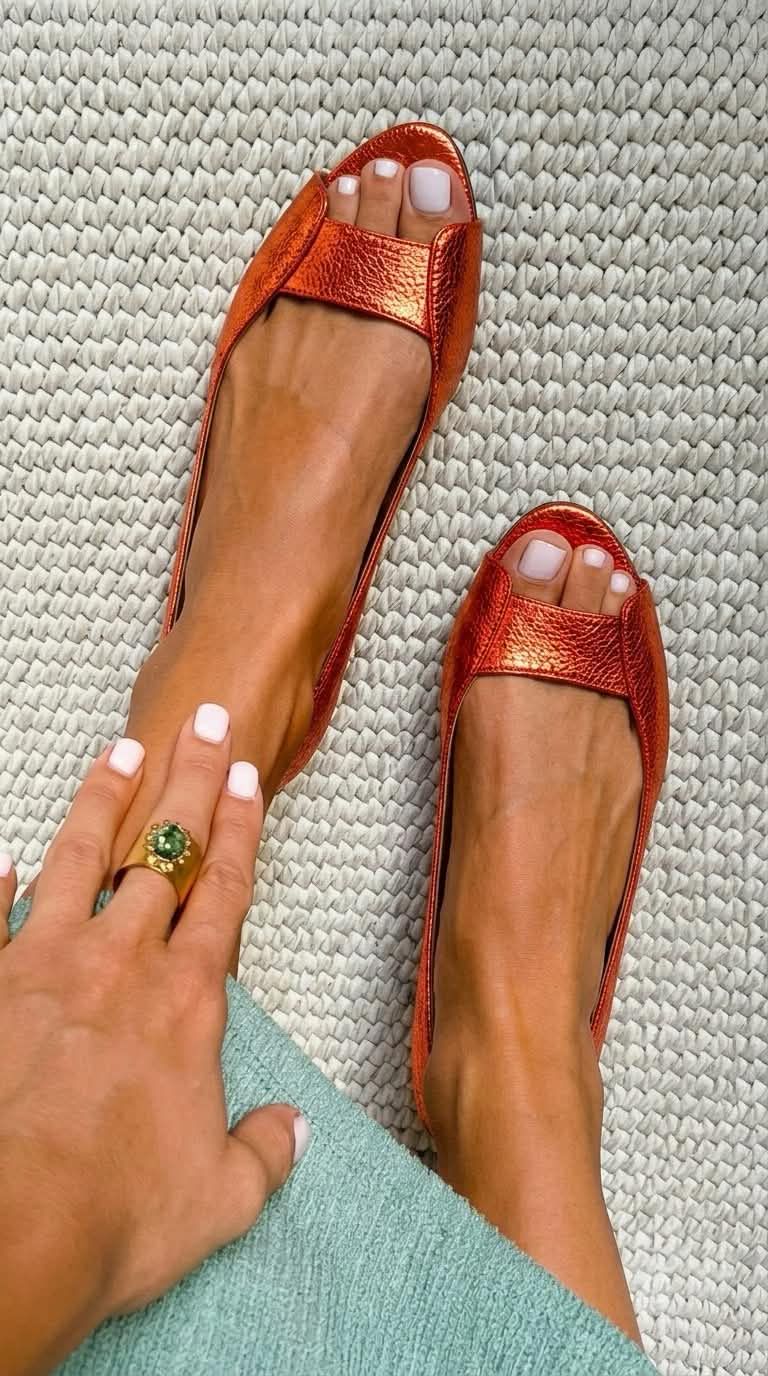 Chic Champagne Gold Metallic Open-Toe Flats