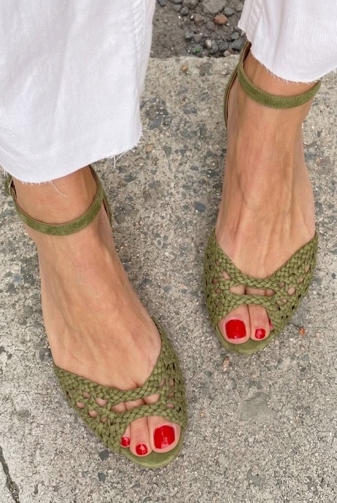 Elegant Woven Cut-Out Flat Open-Toe Sandals with Ankle Strap