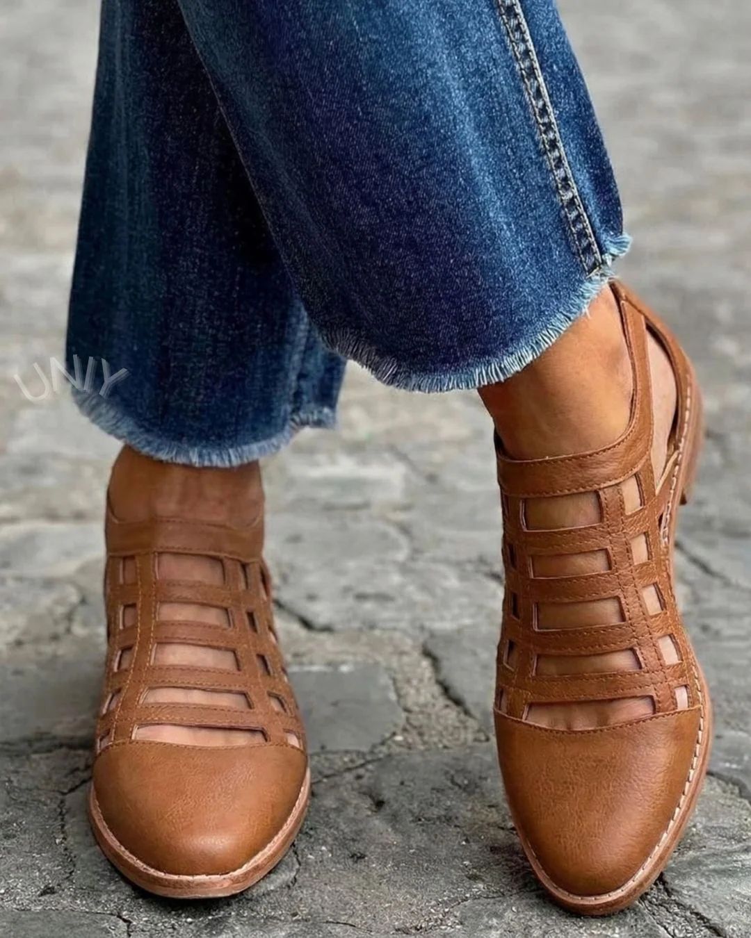 Versatile Brown Woven Pointed-Toe Flat Loafers