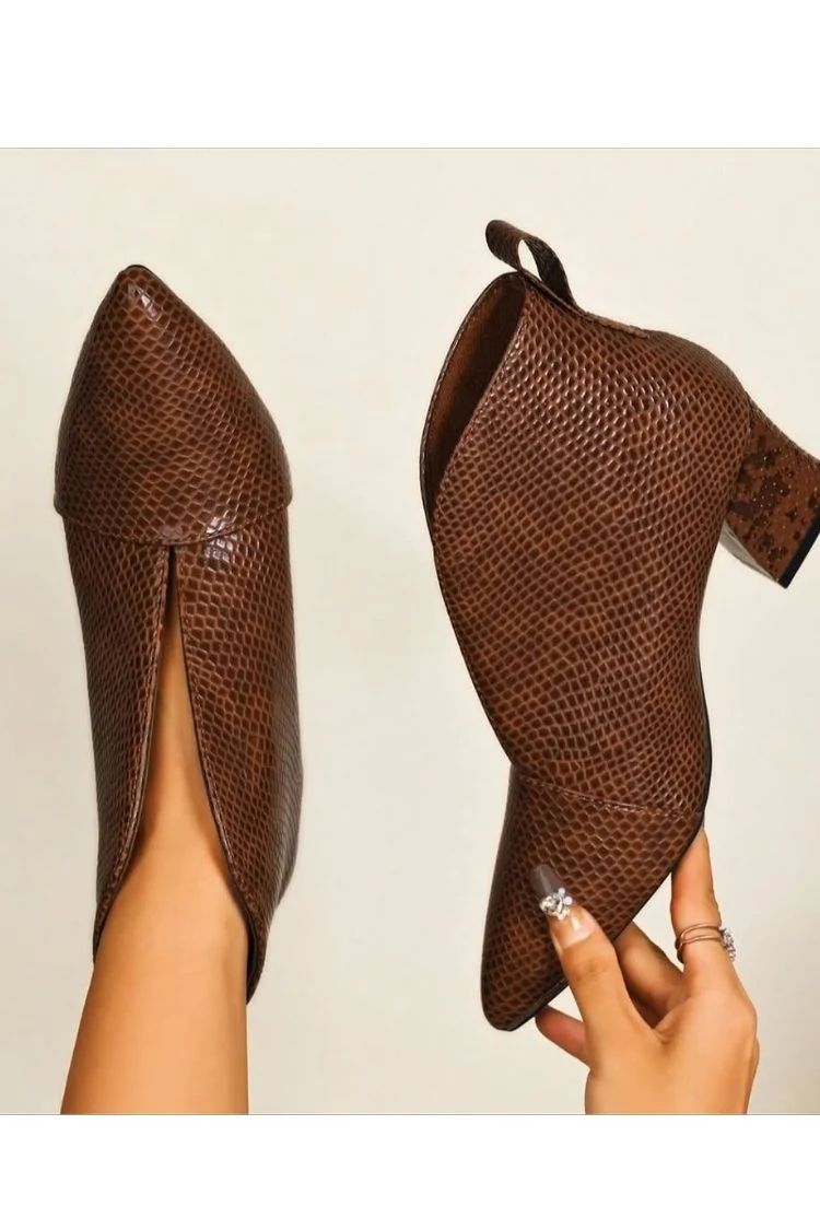 Elegant Pointed-Toe Snakeskin-Print Ankle Boots