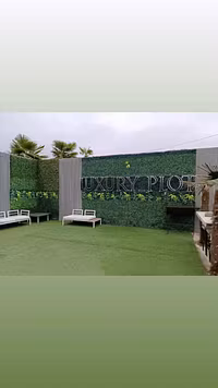Luxury.plot