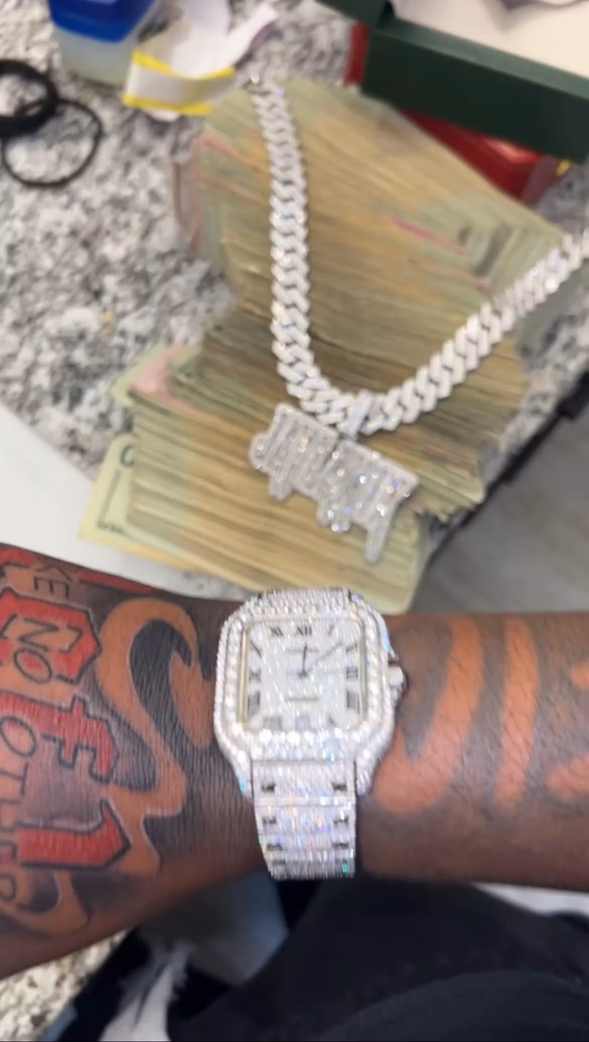 @Jaylan1K MAX PLAYS