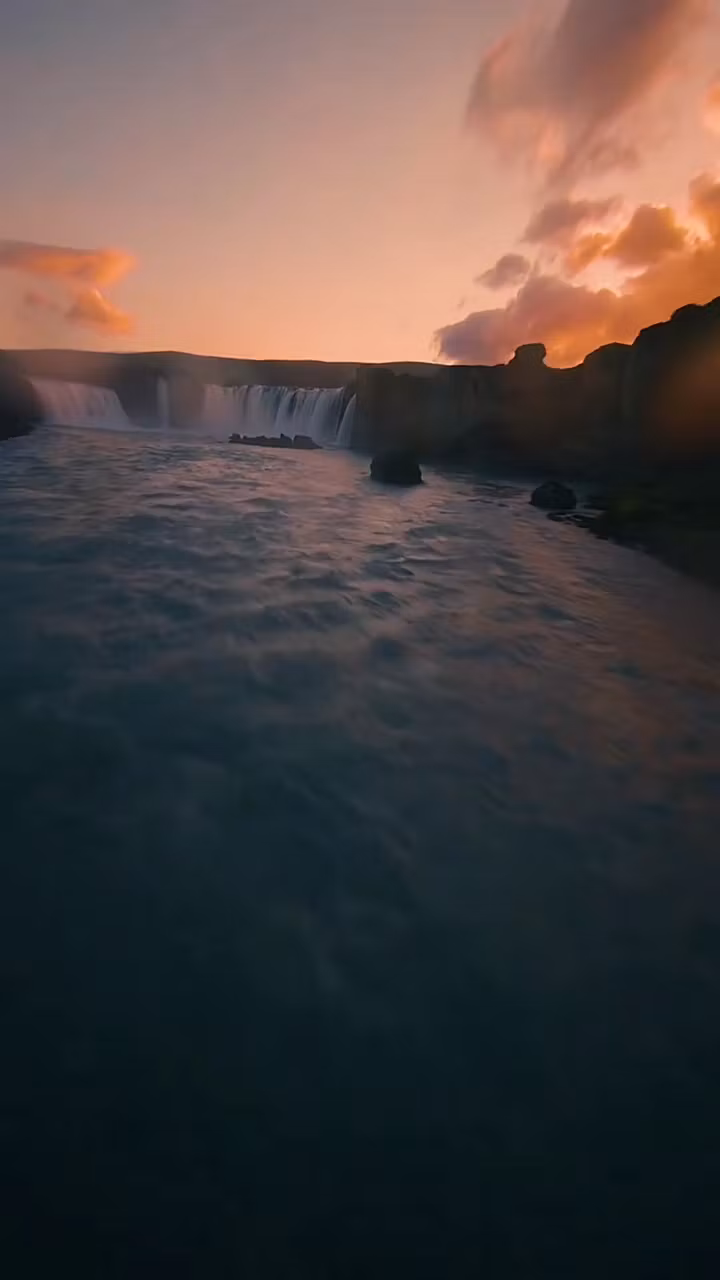 Clipvault