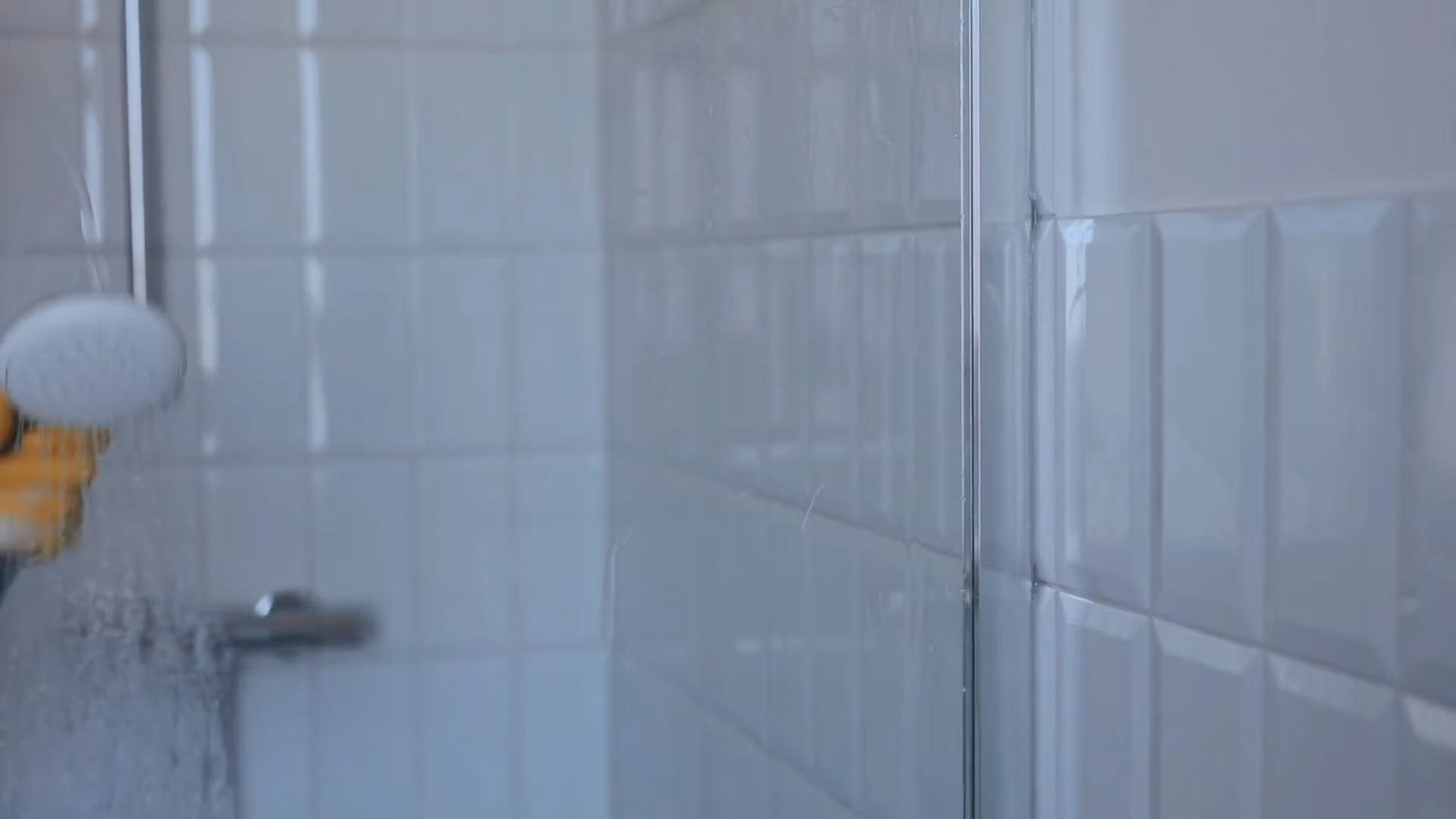 Cleaning Glass shower doors