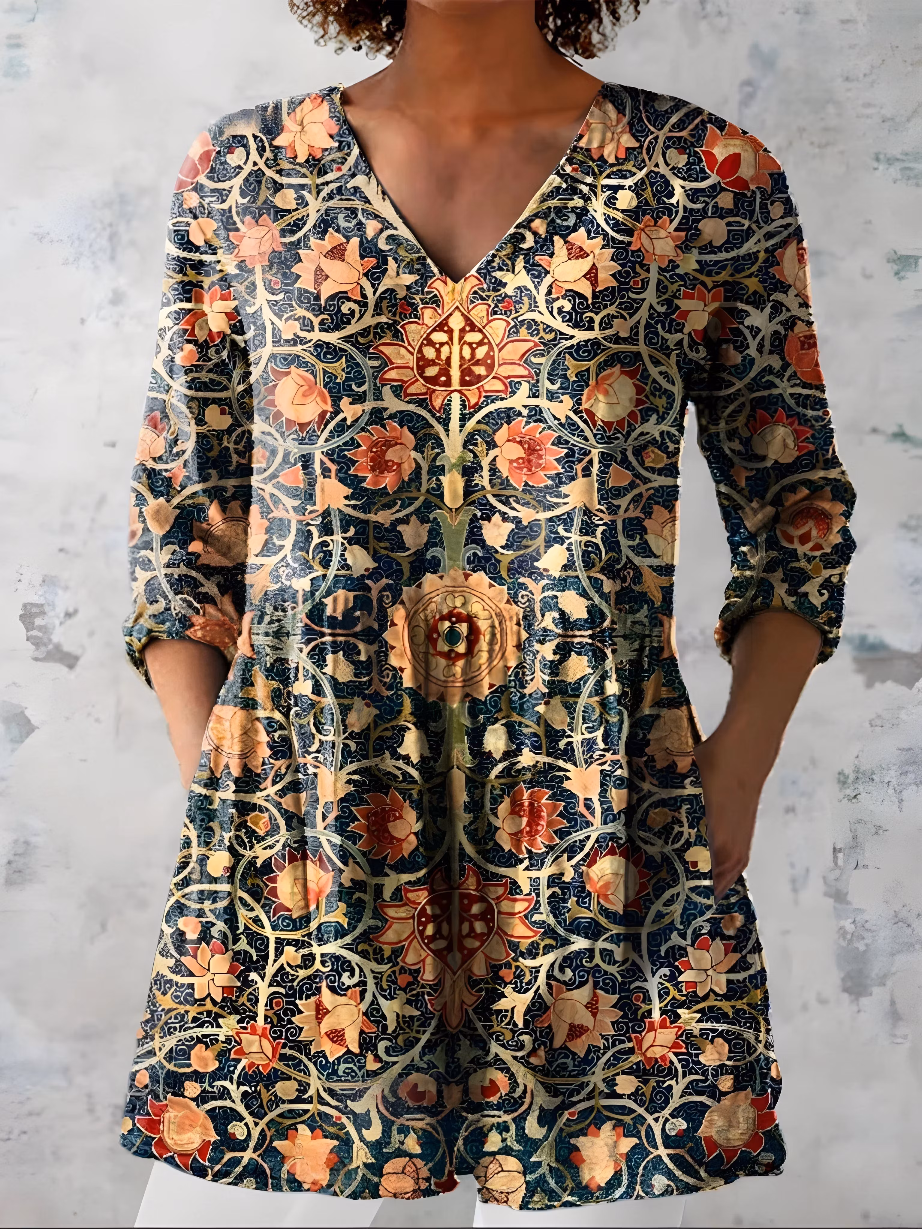 Lilian | Long Blouse with V-Neck