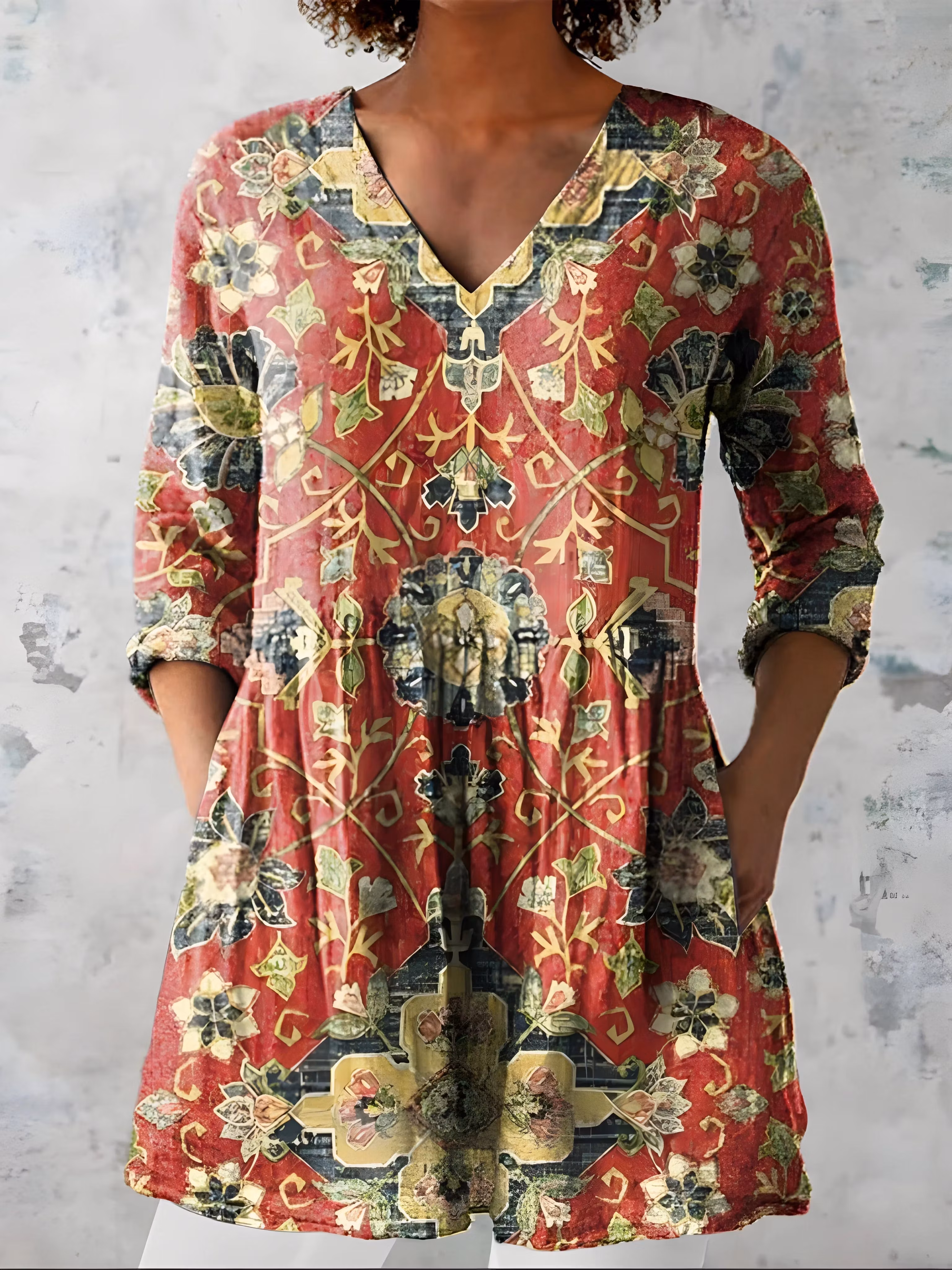 Amoura | Long Blouse with V-Neck