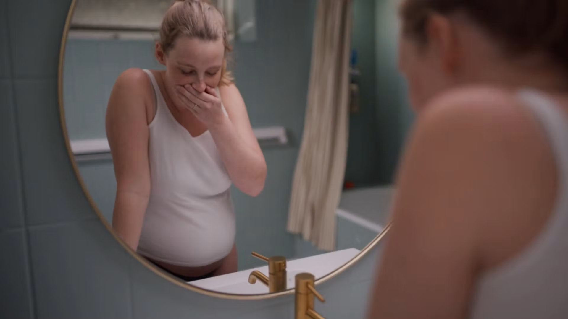 New Moms Keeping Hair At Home