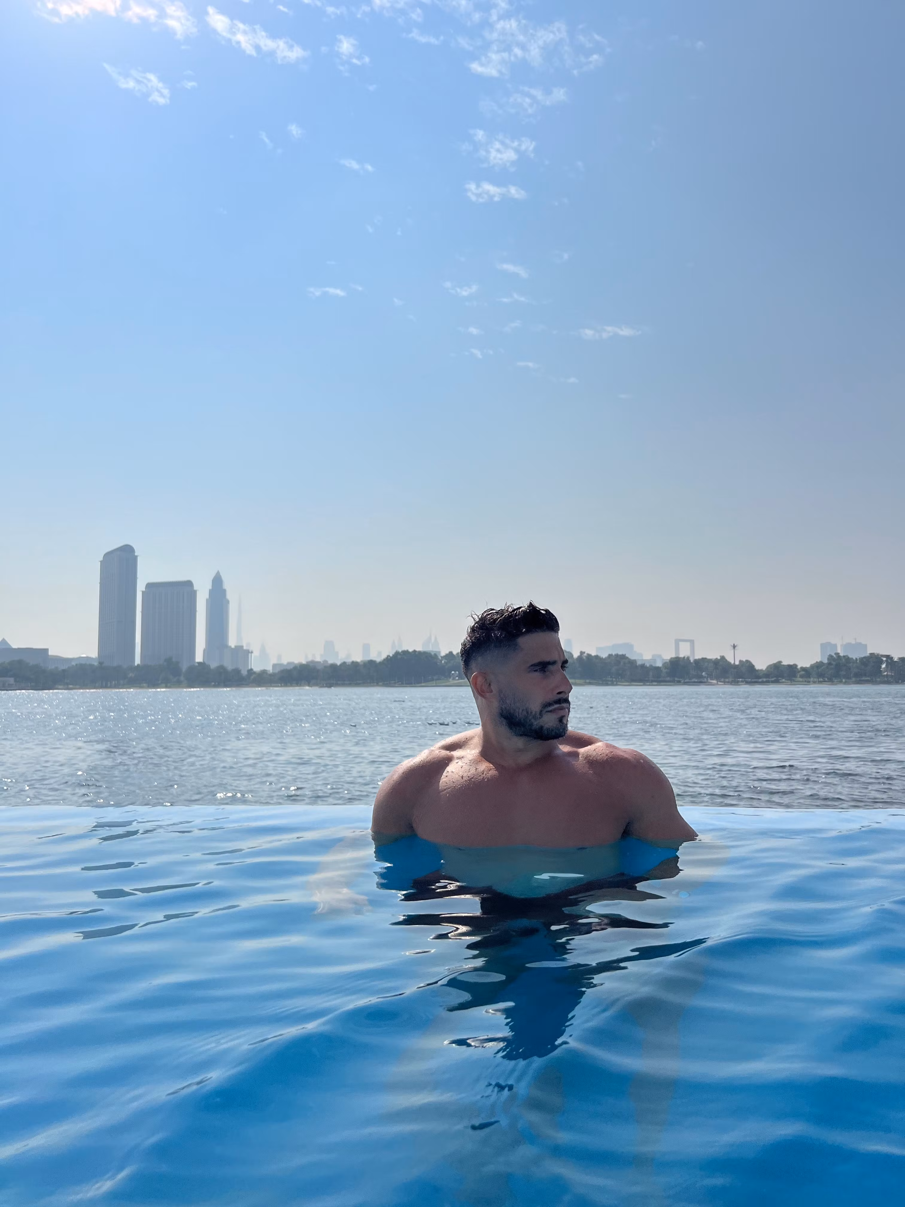 Live Anywhere & Pay 0% Tax