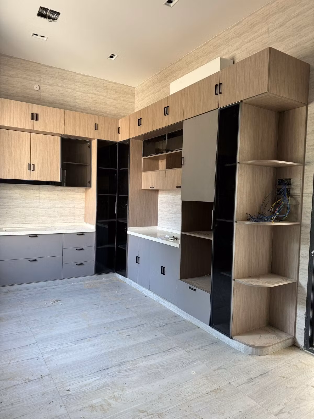 zaryab llc