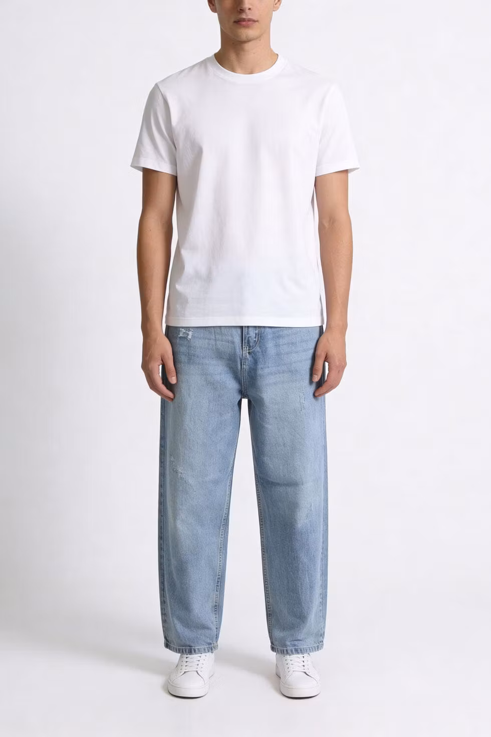 VT Men's Loose Fit Distressed 