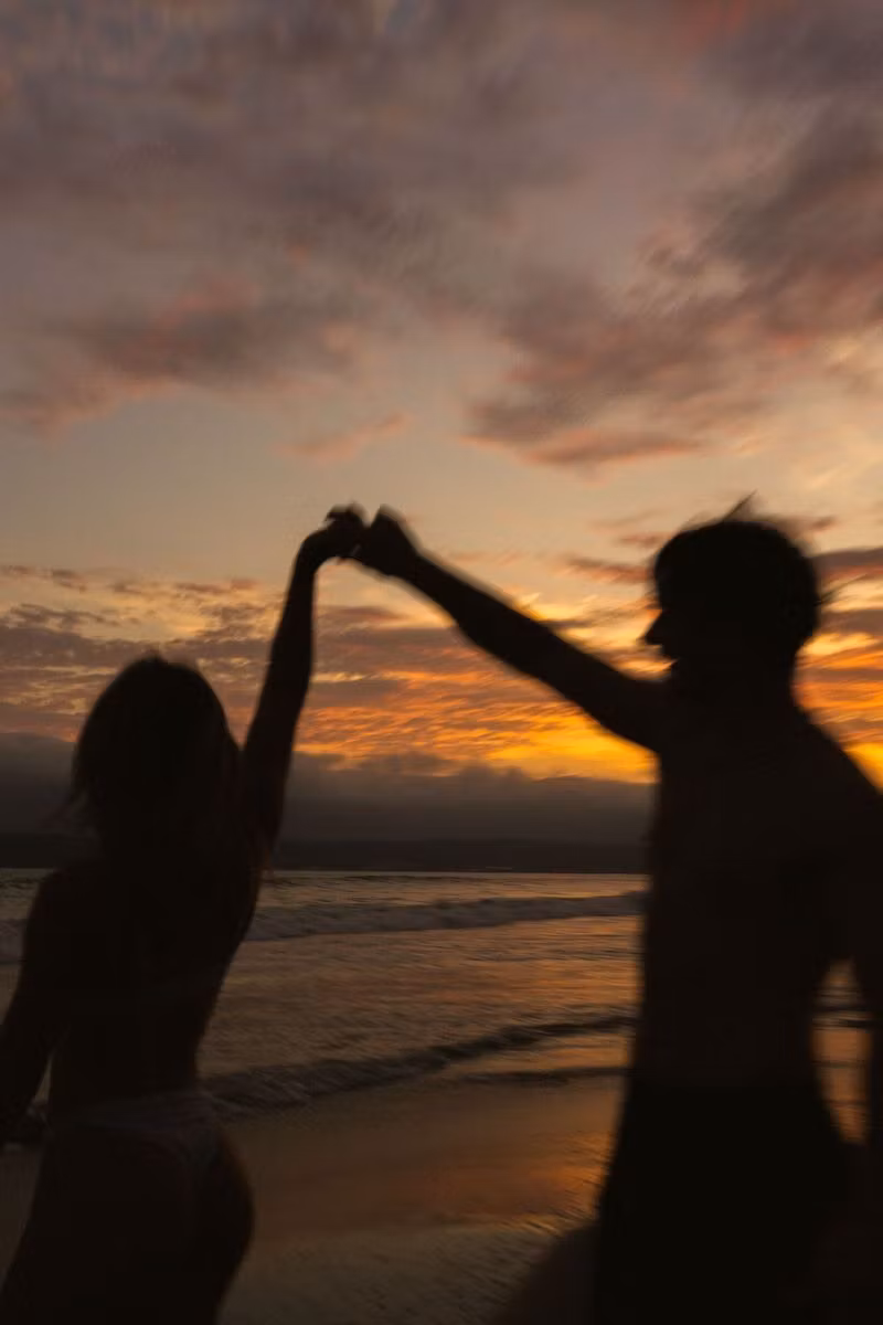Modern Love Hub