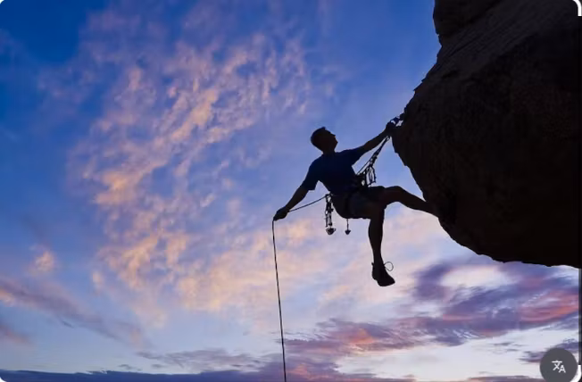 Introduction to Competitive Bouldering