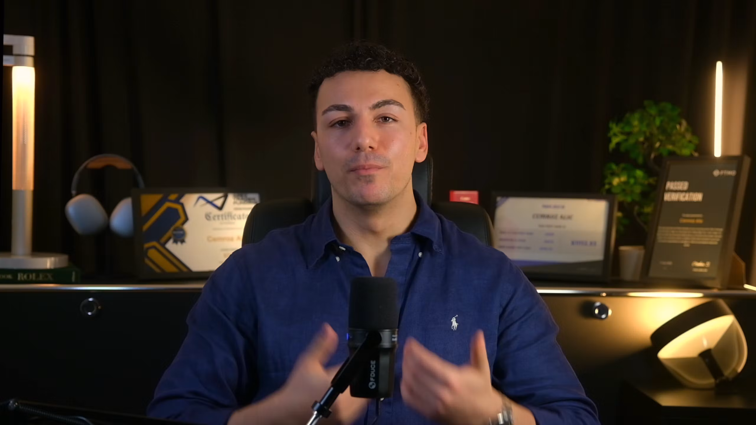 Live Trading mit Cem. Jeden Tag. 90 Minuten. Live an echten Charts.