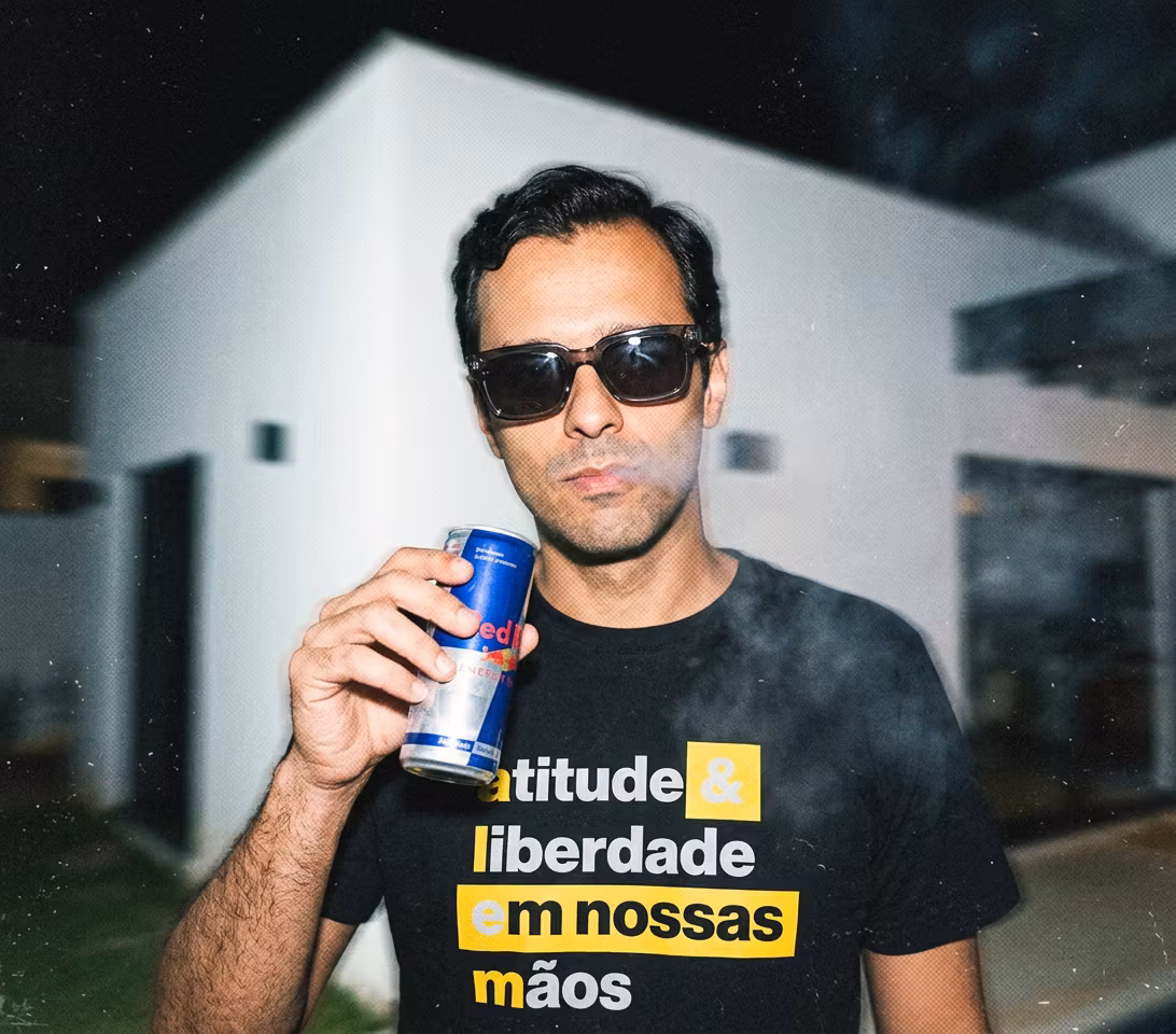 Camiseta Preta ALEM