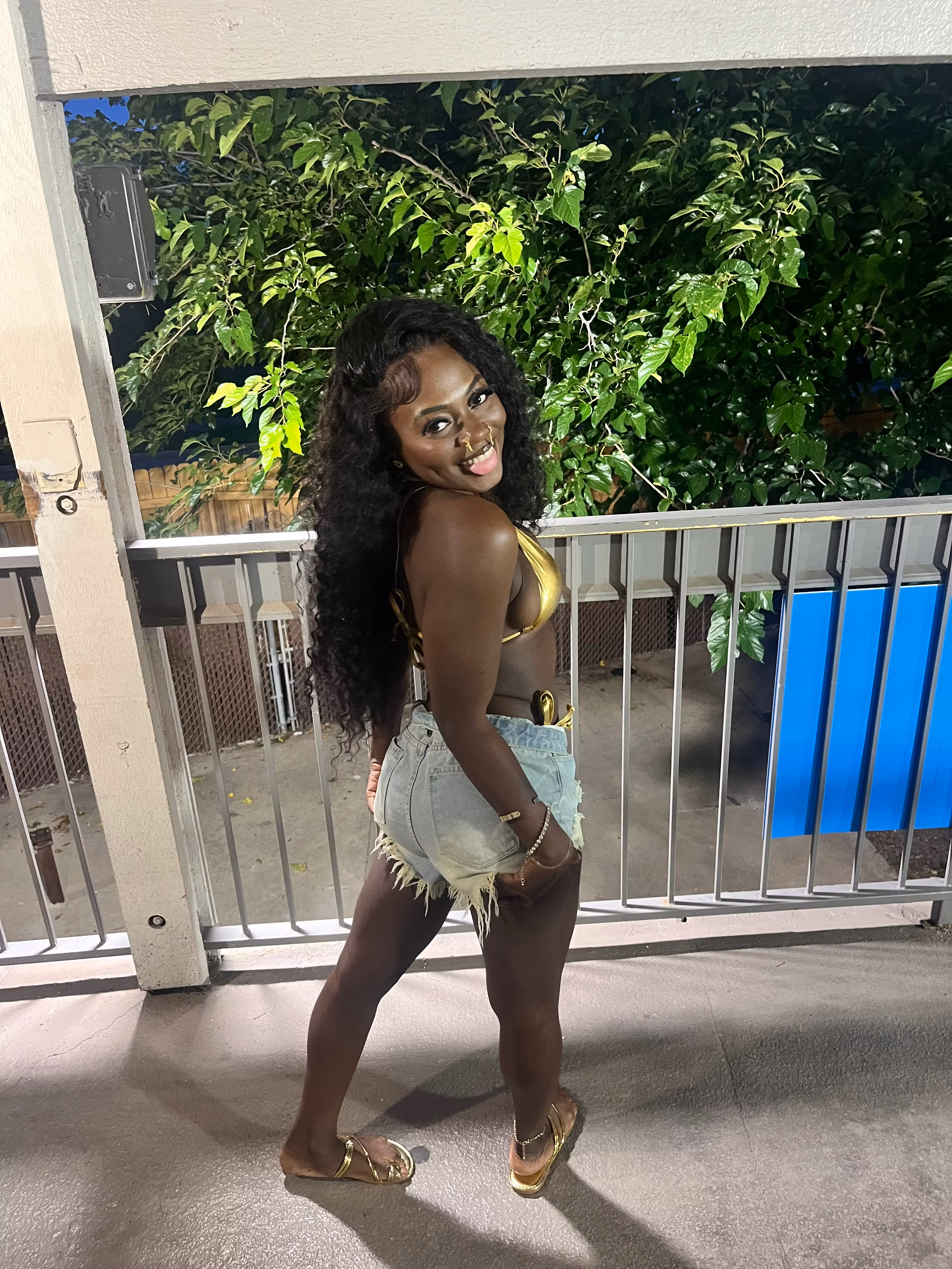 Iamtherealdoll's whop