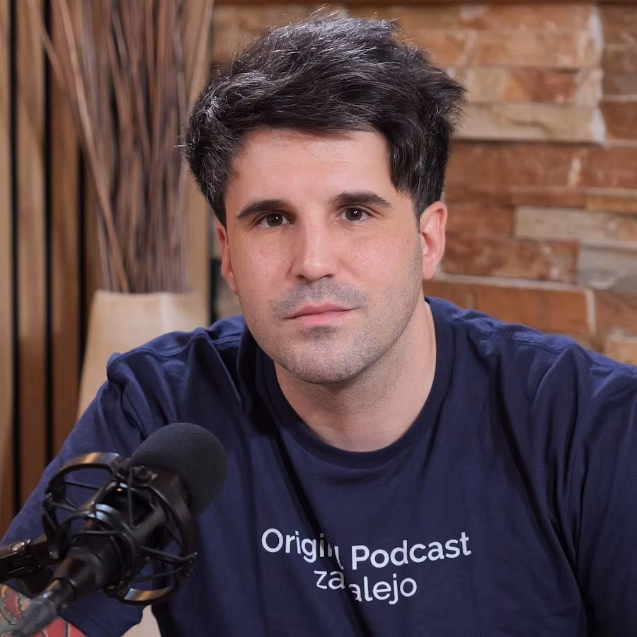 Arturo Zarzalejo Clipping