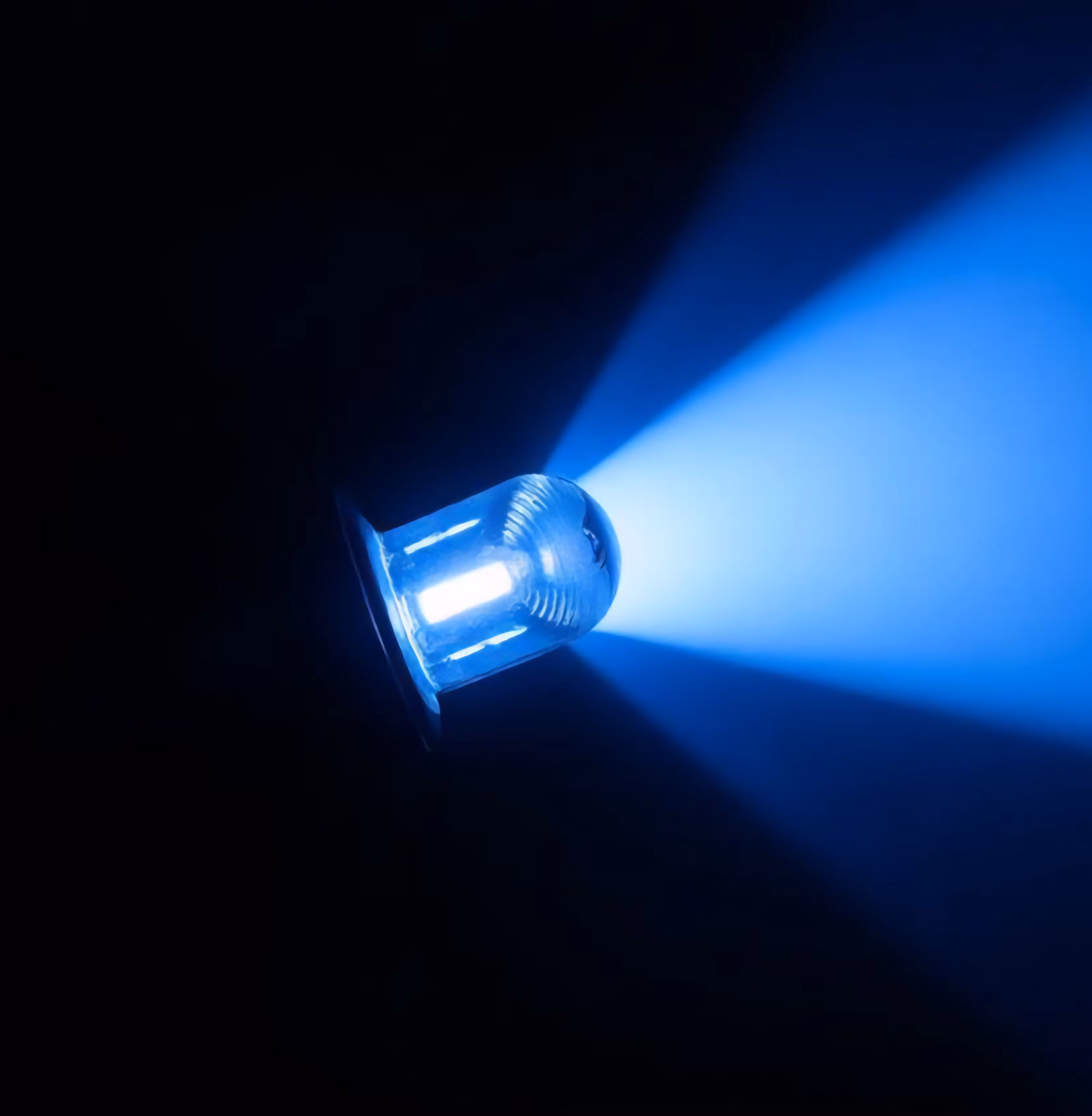 迎川汽车销售有限公司