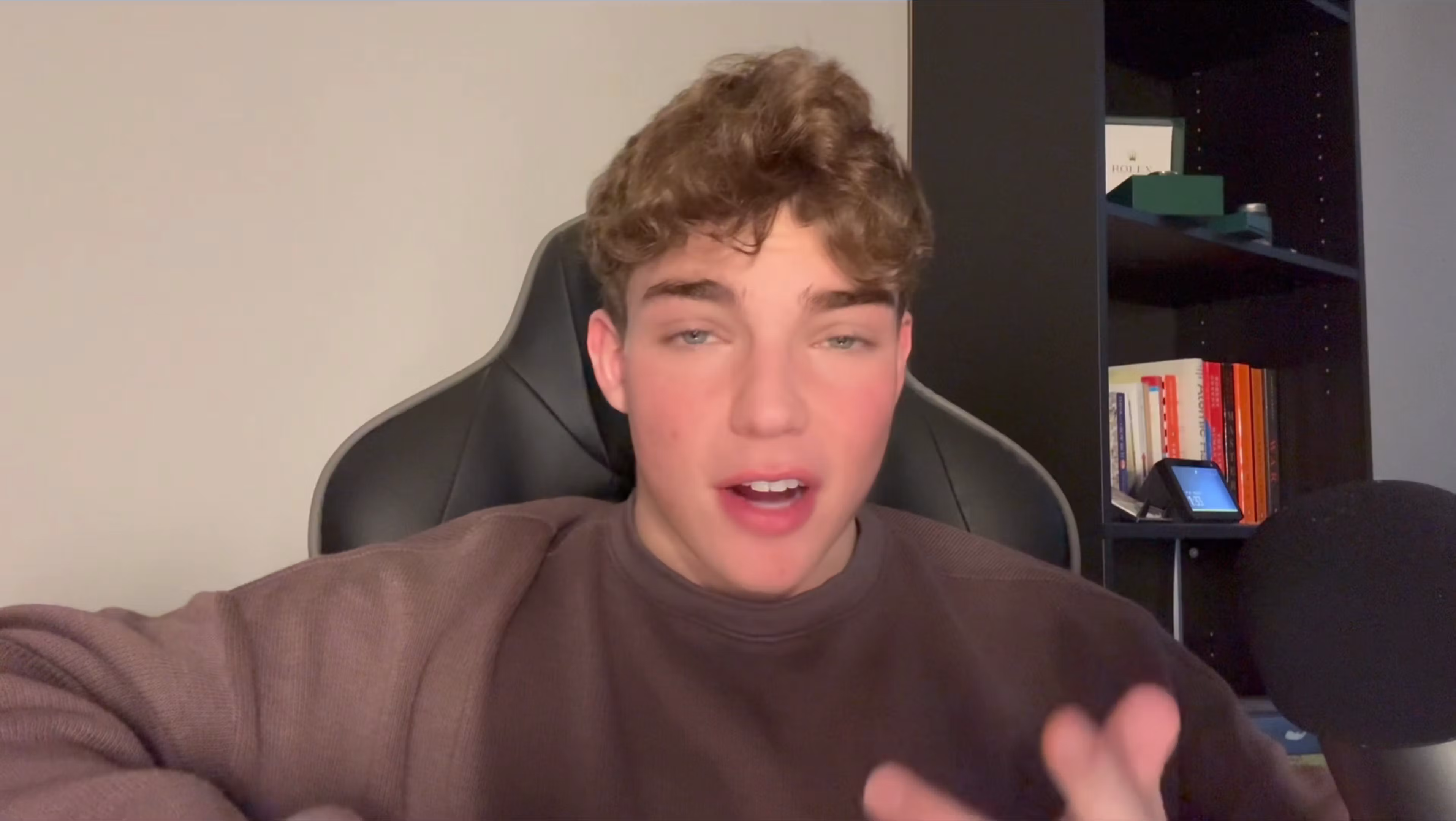 Burning Hedge Premium Discord