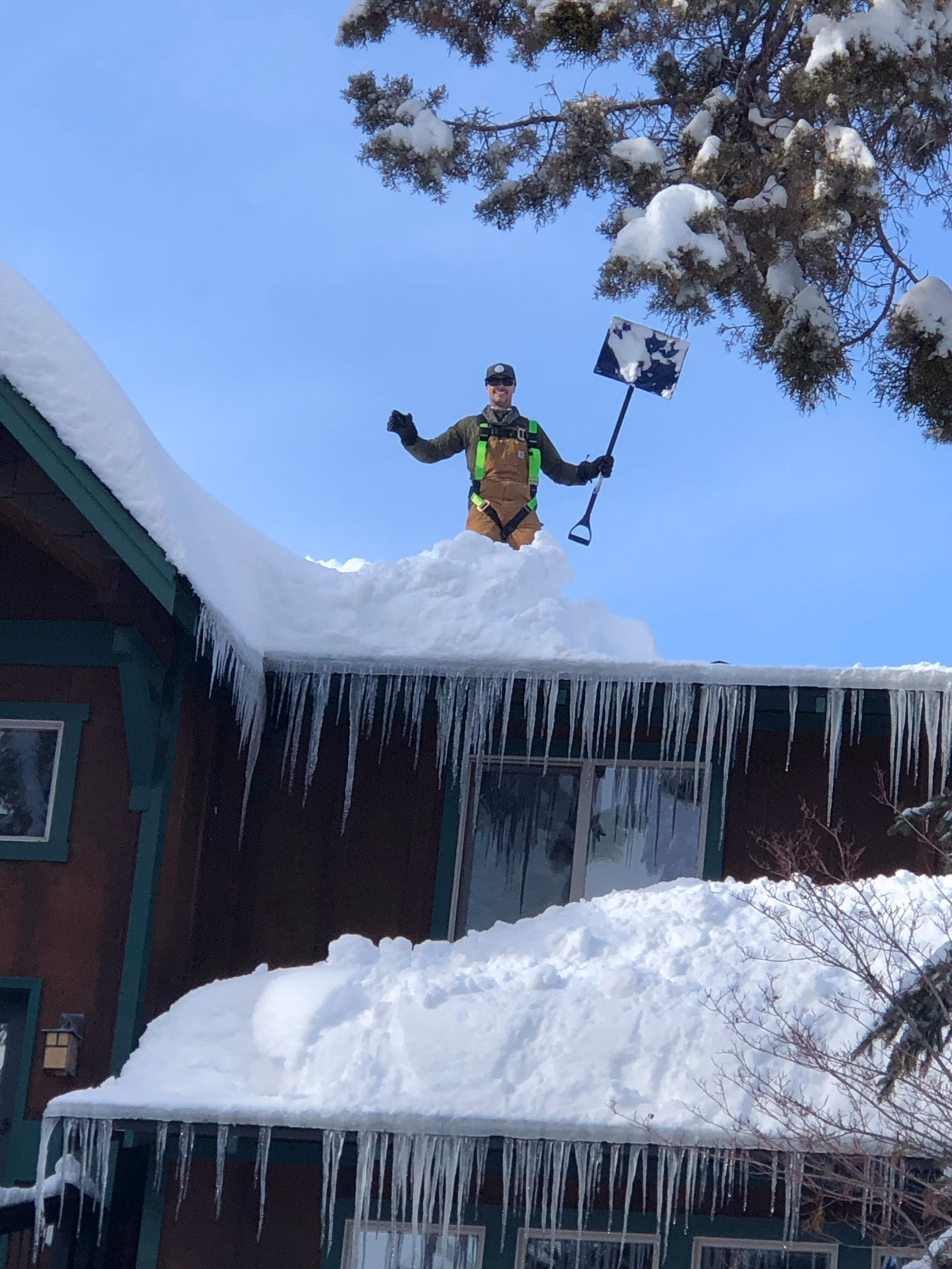 Storm Response- Roof & Ice Dam Clearing