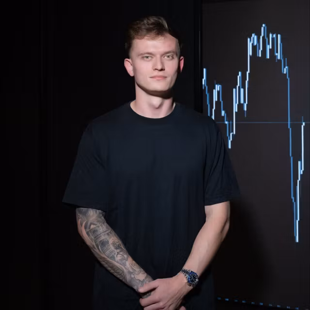 Hobie's Trading Room | Course