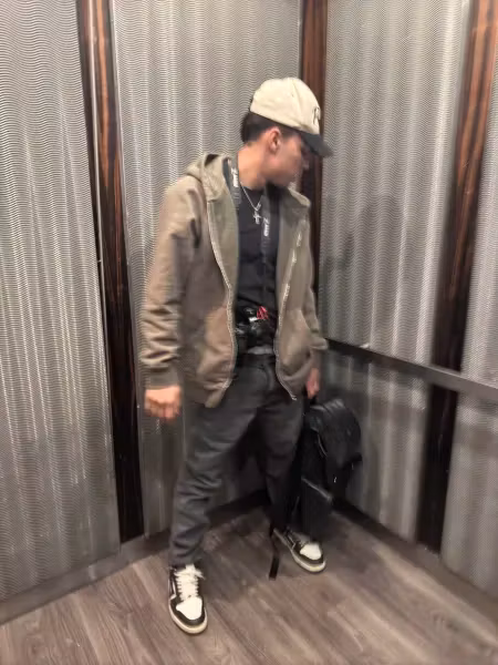 CashoutAlex Clipping