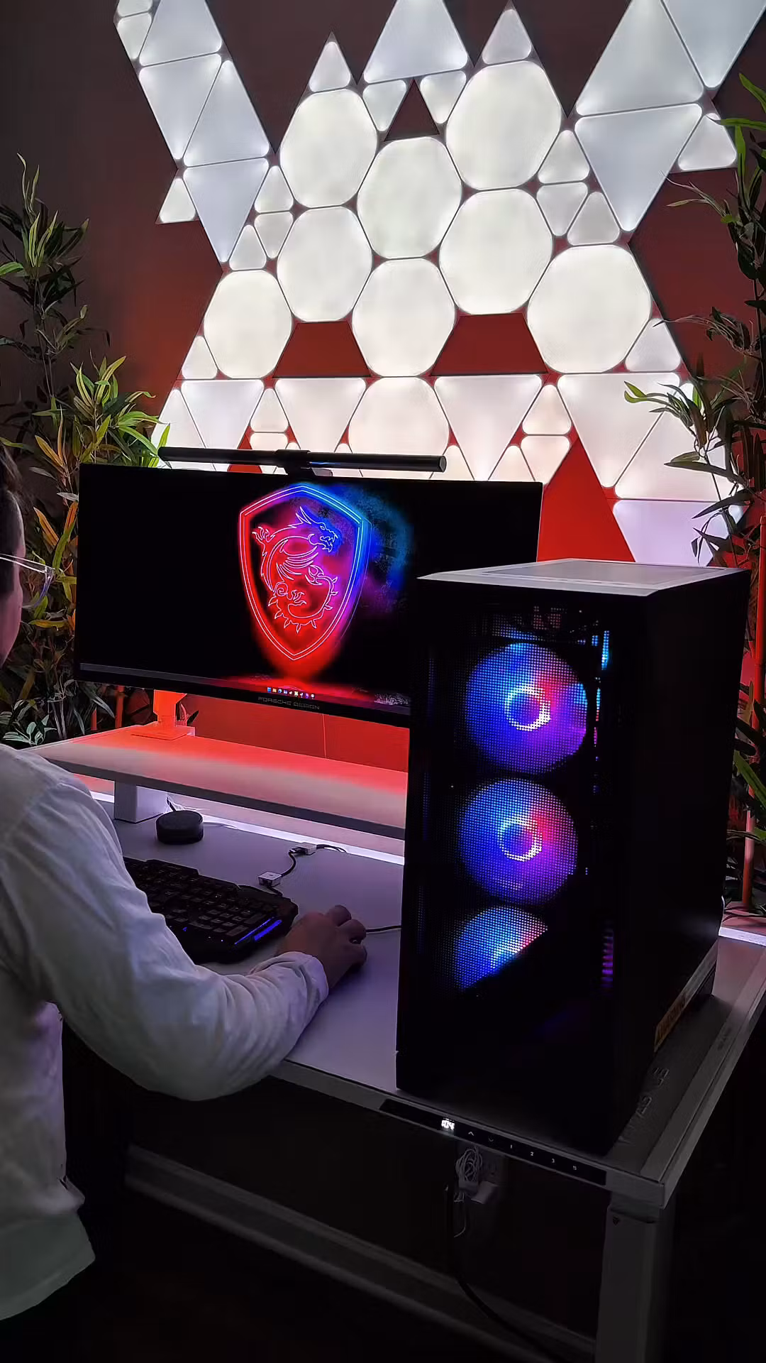 Gaming Desktop: AMD R7-8700F