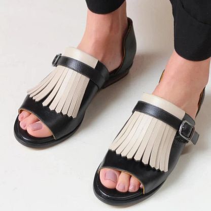 Contrasting Round Open-Toe Slip-On Sandals with Fringe