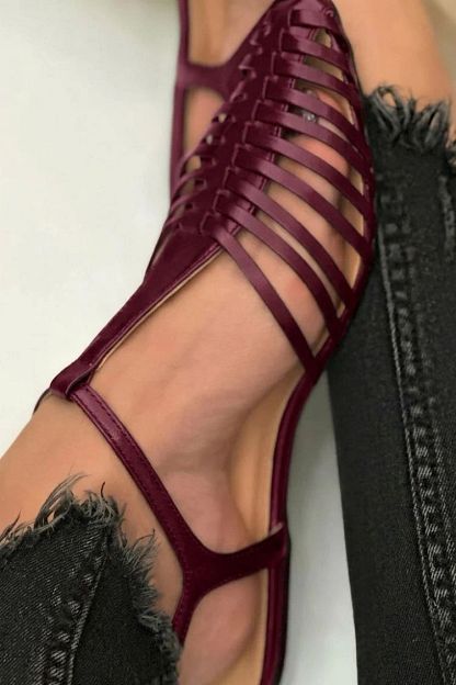 Simple Casual Black Pointed-Toe Cut-Out Sandals with T-Bar Strap