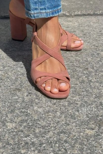 Chic Rose Pink Suede Block-Heel Sandals with Crossover Straps