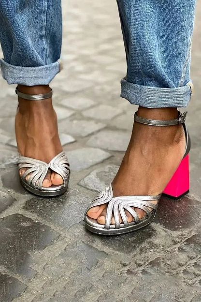 Elegant Sparkling Colour-Block Peep-Toe Block Heels with Ankle Strap and Buckle
