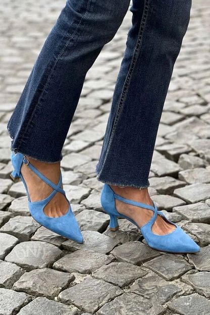 Khaki Solid-Colour Pointed-Toe Low Heels with Buckle and Crossover Straps