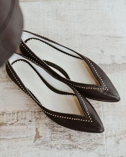 Versatile Black Pointed-Toe Slip-On Flats with V-Cut and Studs